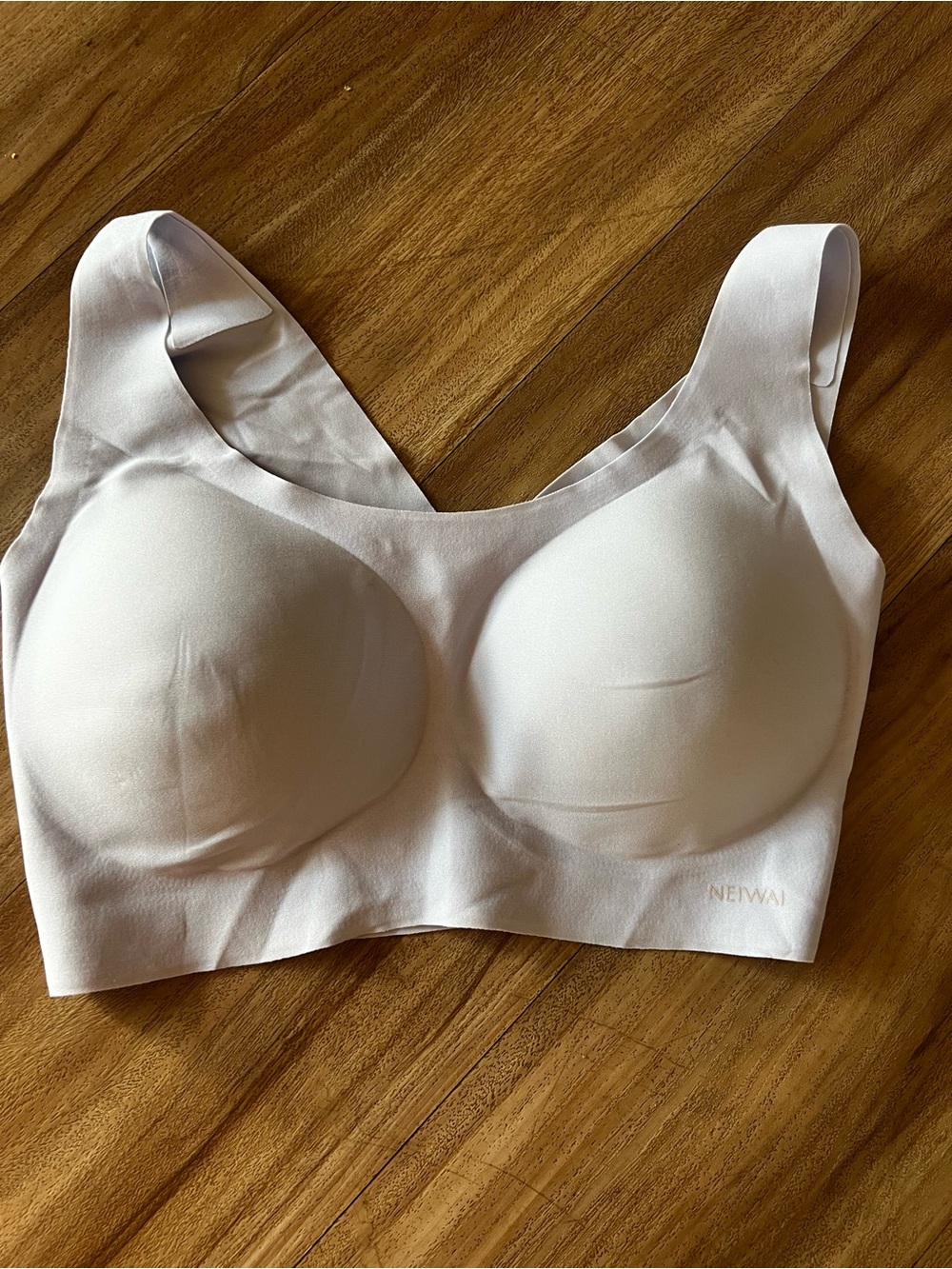 NEIWAI Smooth Padded Wireless Bra in light purple one size